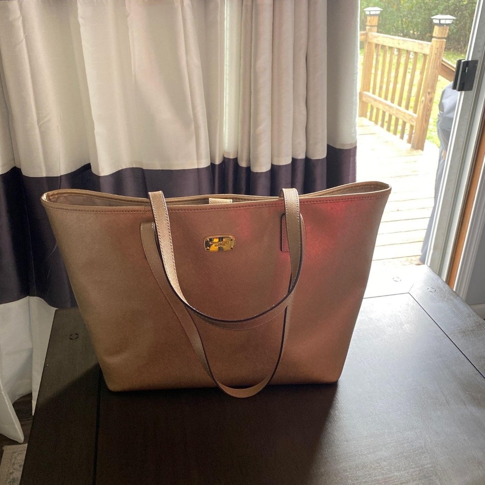 Michael Kors tote EUC